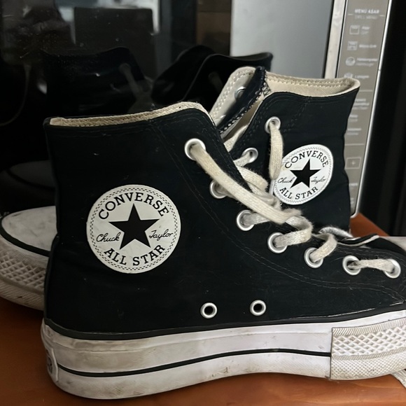 Converse 🖤 - Picture 1 of 2
